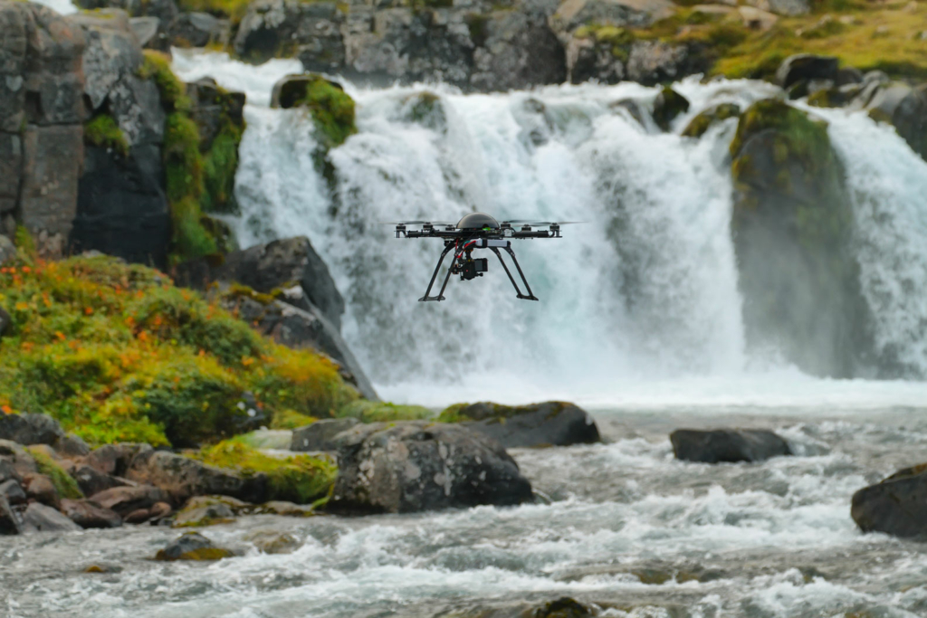 drone surveillance foret